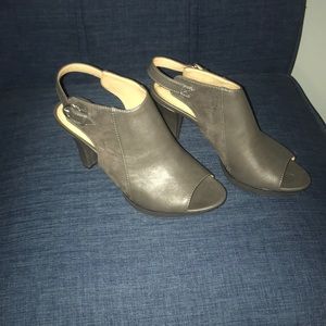 Naturalizer Grey leather platform heels